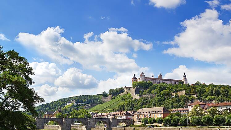 AdobeStock_Festung
