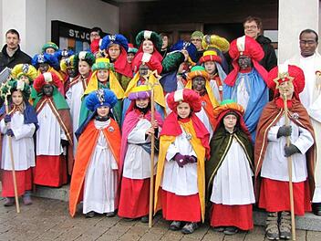In Niederndorf sammelten 30 Sternsinger 3284,60 Euro. Foto: privat