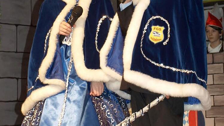 Das Kinderprinzenpaar Elias I. und Lena I. waren die Herren über den Büttennachmittag.