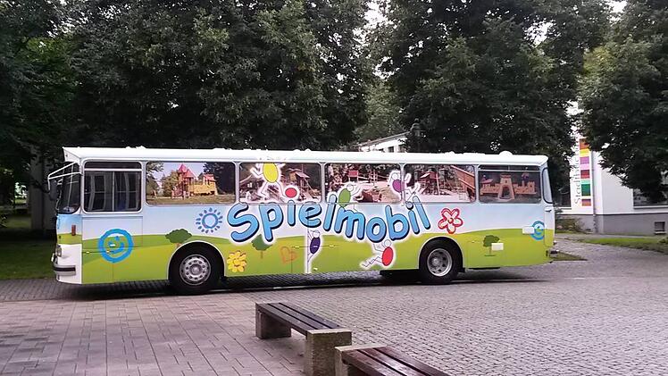 Spielmobil bringt Sommerferien-Spa&szlig; auf Hofer Spielpl&auml;tze
