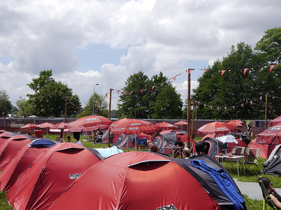 Zweiter Tag bei Rock im Park: Was geht auf dem Zeltplatz ab?