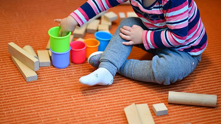 Kinder brauchen eine gute Betreuung in der Kita. Doch dazu braucht es auch ausreichend Personal. Foro: Uwe Anspach/dpa