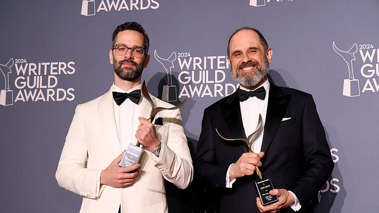 Neil Druckmann (links) und Craig Mazin sind die kreativen Köpfe hinter den Serien-Hit "The Last of Us".