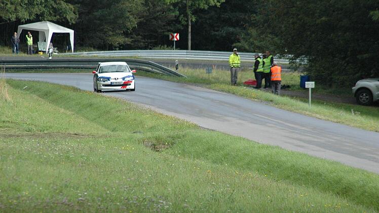 Der Ramsthaler Dietmar Seufert auf der Geraden nach der S-Kurve.