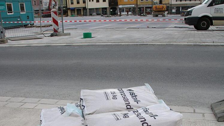 Mai 2018 Das Pflaster liegt.