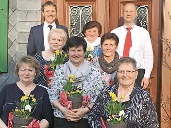Bei der Hauptversammlung des Marienvereines Weißenbrunn wurden langjährige Mitglieder geehrt.  Foto: privat