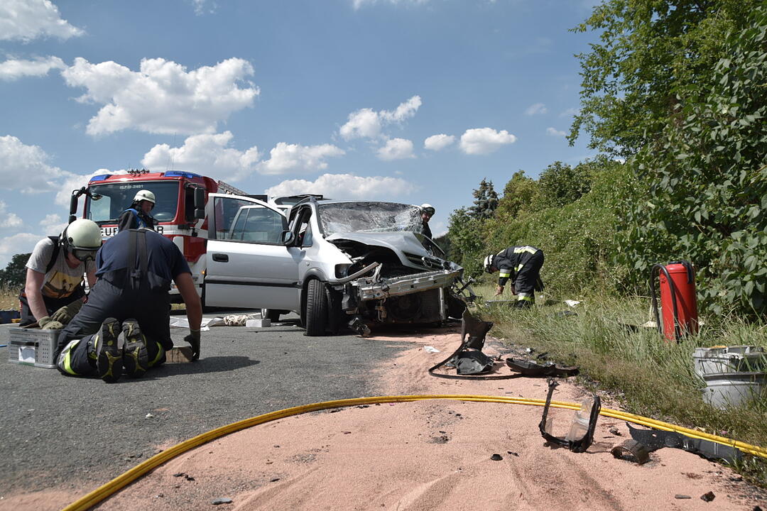 Tödlicher Unfall in Nürnberg: Mann (78) kracht in Gegenverkehr und stirbt