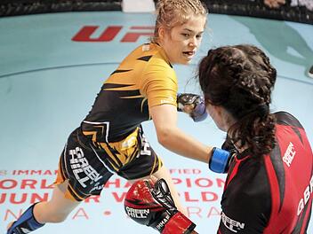 Amateur-Europameisterin im MMA Anna Gaul ist Medizinstudentin und eines der bekannten Gesichter dieses Sport in Deutschland.