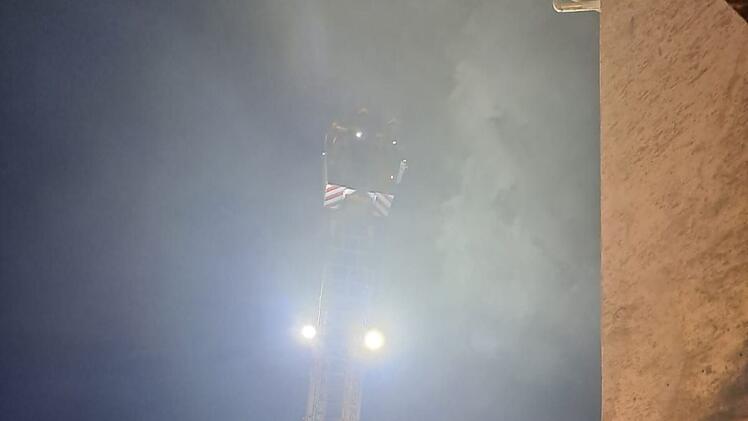 Mitwitz: Industriegebäude in Flammen - mehrere Feuerwehren im Einsatz