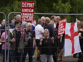 Protest gegen Asylbewerber in Großbritannien