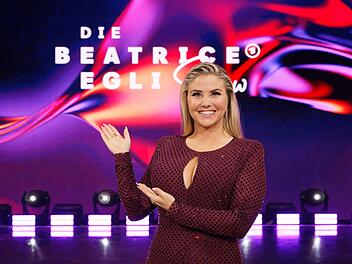 In der ARD-Sendung "Beatrice Egli Show" blickt Gastgeberin Beatrice Egli nicht nur auf die musikalischen Highlights des Jahres.