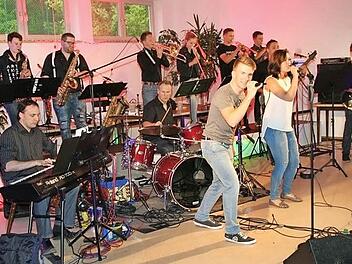 Die neue Band "Big Discussion" bei ihrer Premiere  Fotos: Heidi Amon