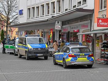 In Bamberg hat es am Dienstagmittag einen größeren Polizeieinsatz gegeben, in dessen Folge ein Mann in Gewahrsam genommen wurde. Foto: Ronald Rinklef