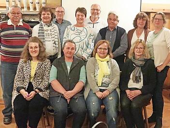 Der neue Vorstand der Buchauer Gartler mit (oben von links) Werner Geiger, Markus Oppelt, Jürgen Kießling, Silke Kießling, Mathias Schneider, Jörg Heller, Edith Müller, Steffi Weber sowie (unten von links) Lisa Warzecha, Silke Kaske, Christa Schne...