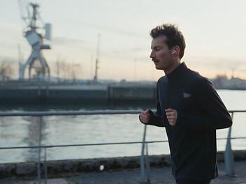 Auch ARD-Reporter Alex Baur wagt den Selbstversuch. Er will seinen ersten Marathon in einer Zeit von 3:30 Stunden laufen.