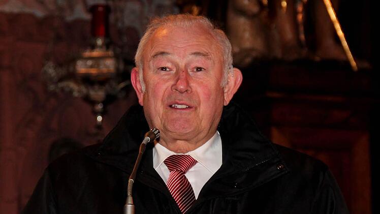 Günther Beckstein berichtete von seinen Tätigkeiten.