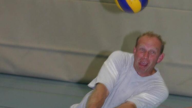 Auch der Wechsel von Spielertrainer Frank Päckert (unser Bild) auf die Liberoposition brachte der SG Ebern/Seßlach II in Memmelsdorf nicht den erhofften Erfolg. Foto: Dietz