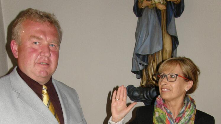 Bei der Kommunalwahl in Thundorf hat sich Judith Dekant gegen den amtierenden Bürgermeister Egon Klöffel durchgesetzt.Philipp Bauernschubert