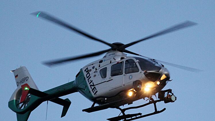 Polizeihubschrauber kreist über Forchheim - Sprecher nennt Grund für nächtlichen Einsatz