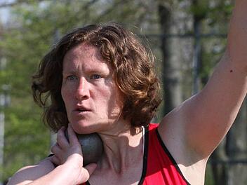 Darf sich Kugelstoß-Weltmeisterin nennen: Martina Greithanner vom TSV Münnerstadt. Foto: Nürnberger