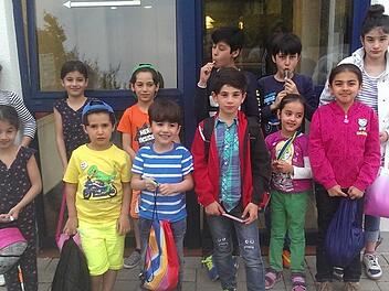 Zum ersten Mal im Schwimmbad