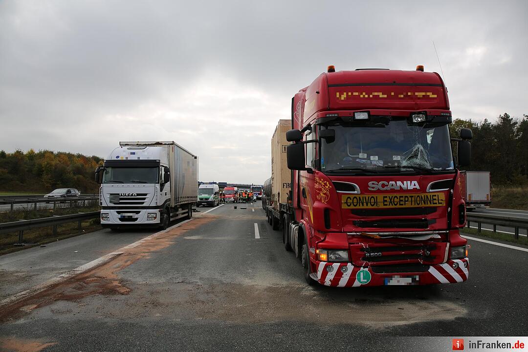 A9: Am Bindlacher Berg krachen vier Lkw ineinander
