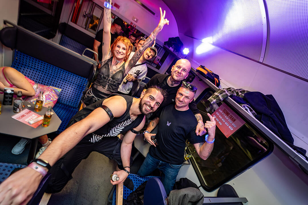 Die beste Party im Zug!