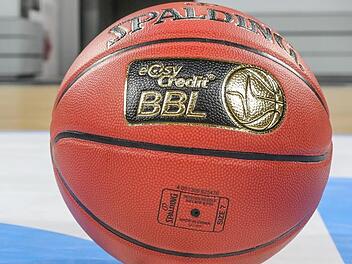 In insgesamt 35 Spielen wird im Juni der deutsche Basketball-Meister 2020 ermittelt. Foto: Barbara Herbst