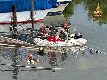Deutsche Urlauberin verbrennt in Italien in Boot