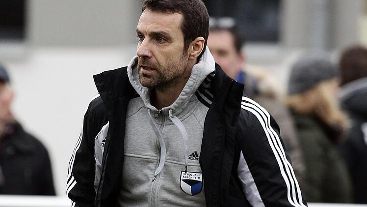 Christian Springer und die SpVgg Jahn Forchheim treffen am Samstag auf den FC Coburg.  Foto: sportpress