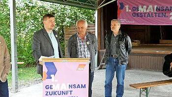 DGB-Maikundgebung in Sand (von links): Frank Firsching, Sandy Koppitz, Helmut Buld, Thomas Dietzel und Winfried Sch&uuml;tz.