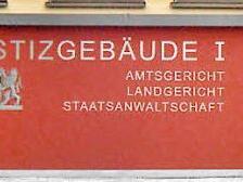 Seit drei Tagen wird in Coburg gegen einen 19-Jährigen aus dem Kreis Kronach wegen versuchten Mordes verhandelt. Foto: Jochen Berger