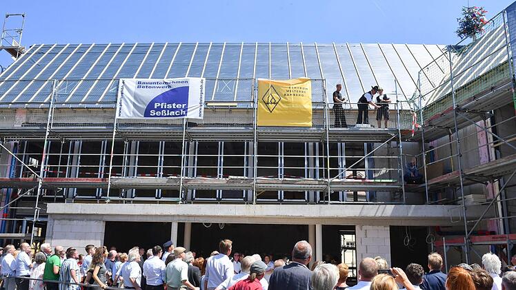 Einweihung des Wasserkraftwerks "Sterzermühle" und Richtfest für das neue Welterbebesucherzentrum in Bamberg. Foto: Ronald Rinklef