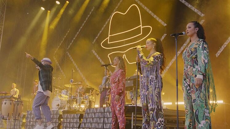 Mit seiner Big Band "Disko No. 1" ist Jan Delay seit Jahren erfolgreich auf Tour.