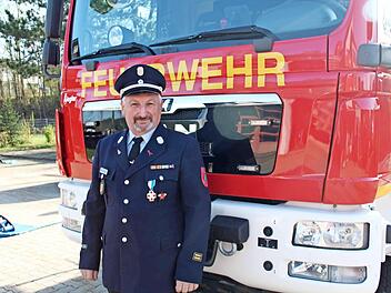 Nach 21 Dienstjahren als Kreisbrandmeister wird Manfred Brückner aus Altersgründen am kommenden Freitag offiziell aus dem Ehrenamt verabschiedet.