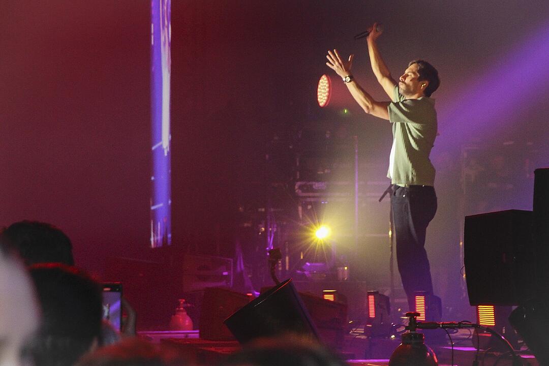 Max Giesinger live in Bayreuth.