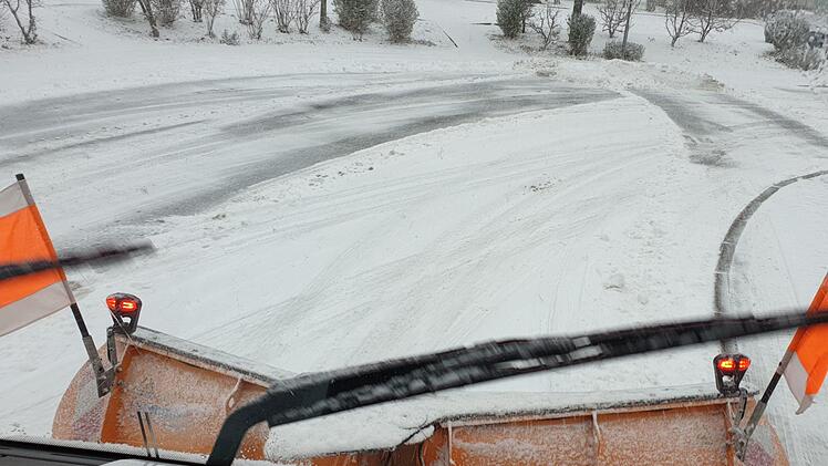 Am Busbahnhof in Neunkirchen Foto: Uli Kropius