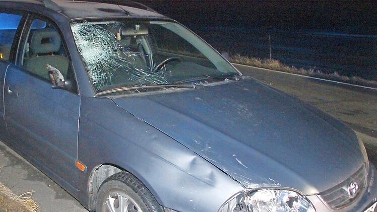 Der Toyota des Angeklagten erfasste im Februar 2015 einen 68-Jährigen, der noch an der Unfallstelle verstarb, mit der rechten vorderen Stoßstange. Foto: Friedwald Schedel/Archiv