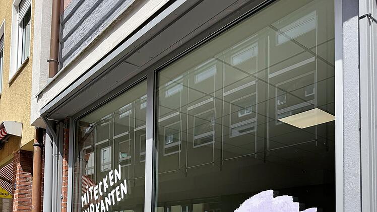 Nürnberg: Unperfekt-Shop "Mit Ecken und Kanten" eröffnet mit riesen Rabattaktion