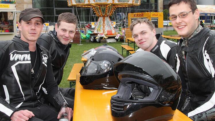 Trotz Kälte in Feierlaune