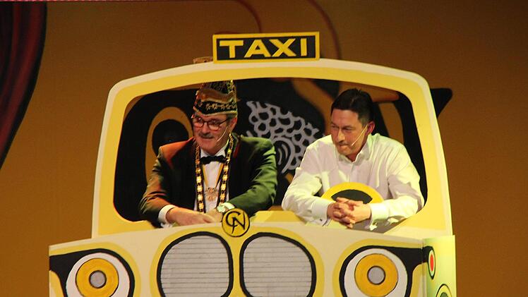 Das "Taxi" von Pit Kammerscheid (links) und Thomas Eck war diesmal ein "Globe-Shuttle".Oliver Schmidt