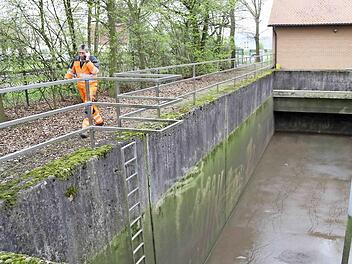 Auch dieses Sammelbecken in Gosberg muss in absehbarer Zeit ertüchtigt werden.  Fotos: Franz Galster