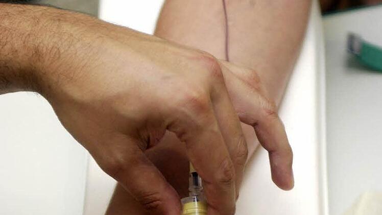 Da staunten die Ärzte in der Fachklinik Stadtsteinach nicht schlecht: 2,86 Promille ergab die Blutentnahme bei einer 48-jährigen Frau aus dem Landkreis Kulmbach. Foto: Symboldbild imago/Olaf Döring