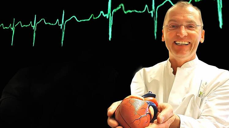 Wolfgang Karmann hat sich zum Ziel gesetzt, Krankheiten für alle verständlich zu erklären. Dafür bekam er jetzt den Ehrenpreis der Freien Wähler/FBG Kitzingen. Foto: Gerhard Bauer/Montage: Klaus Heim