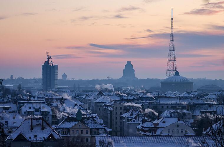 Große Mehrheit der Haushalte heizt mit Gas, Öl und Kohle