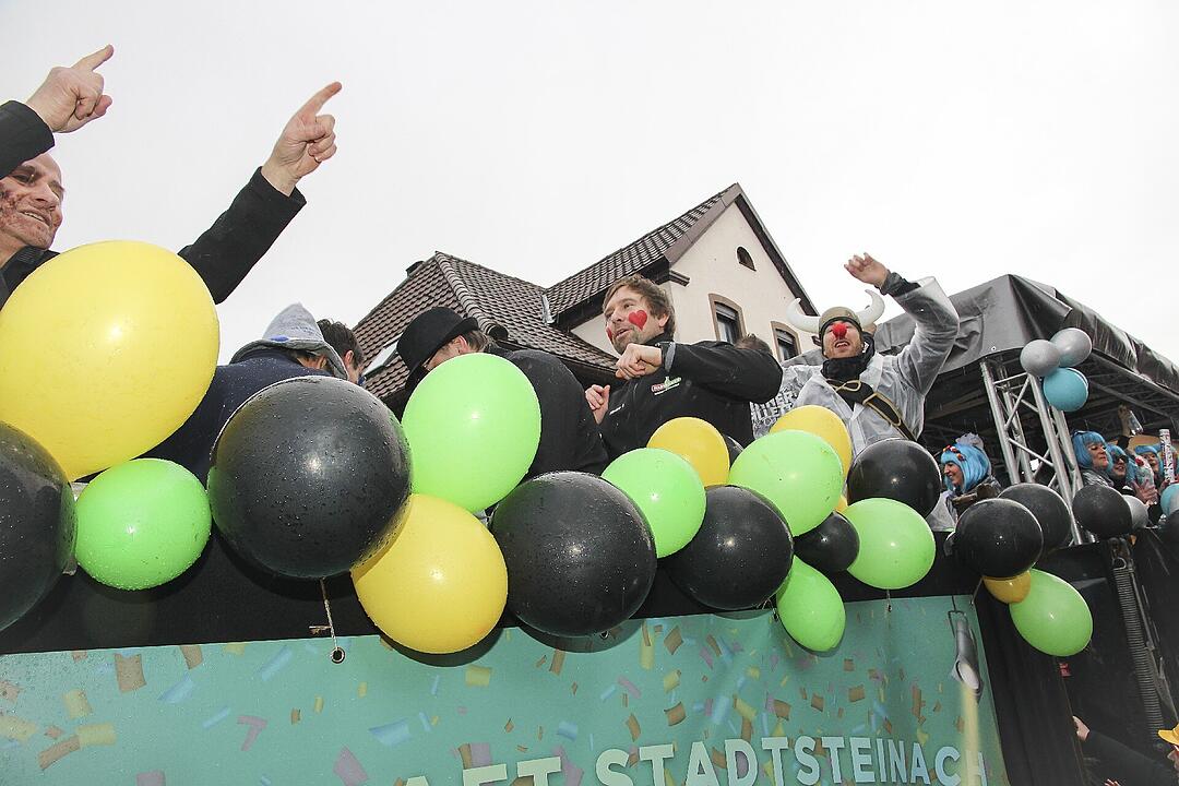 Großer Faschingsumzug  zum Stadtsteinacher Marktplatz
