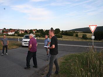 Eine Verengung der Einmündung am Platzer Berg soll von unbefugtem Benutzen der Anlieger-Straße abhalten.Gabriele Sell
