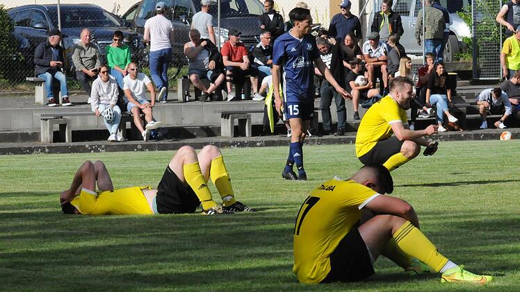 Ein Bild, das Bände spricht: Der FC Thulba steigt in die Kreisliga Rhön ab. Foto: ssp