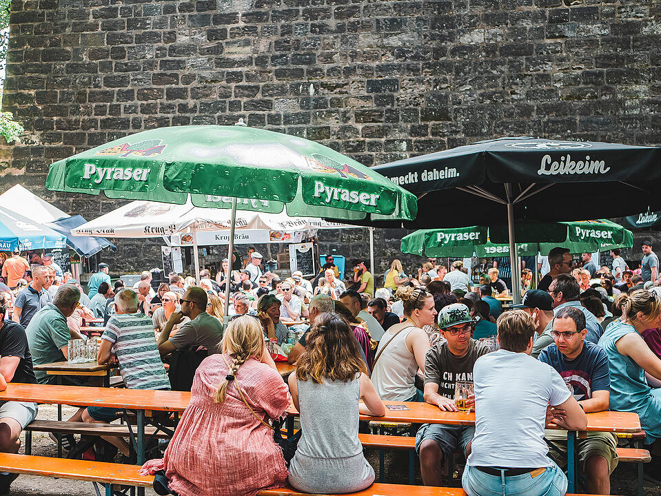 Fantastische Stimmung im Burggraben