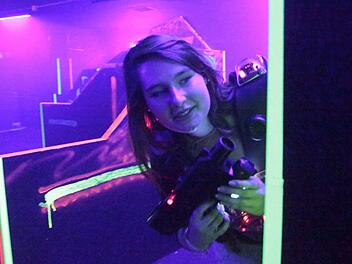 Lasertag ist der neue Trendsport aus den USA, der nun auch in Bamberg gespielt werden kann. Aber auch in anderen St&auml;dten Frankens gibt es l&auml;ngst Lasertag-Arenen. Foto: Barbara Herbst